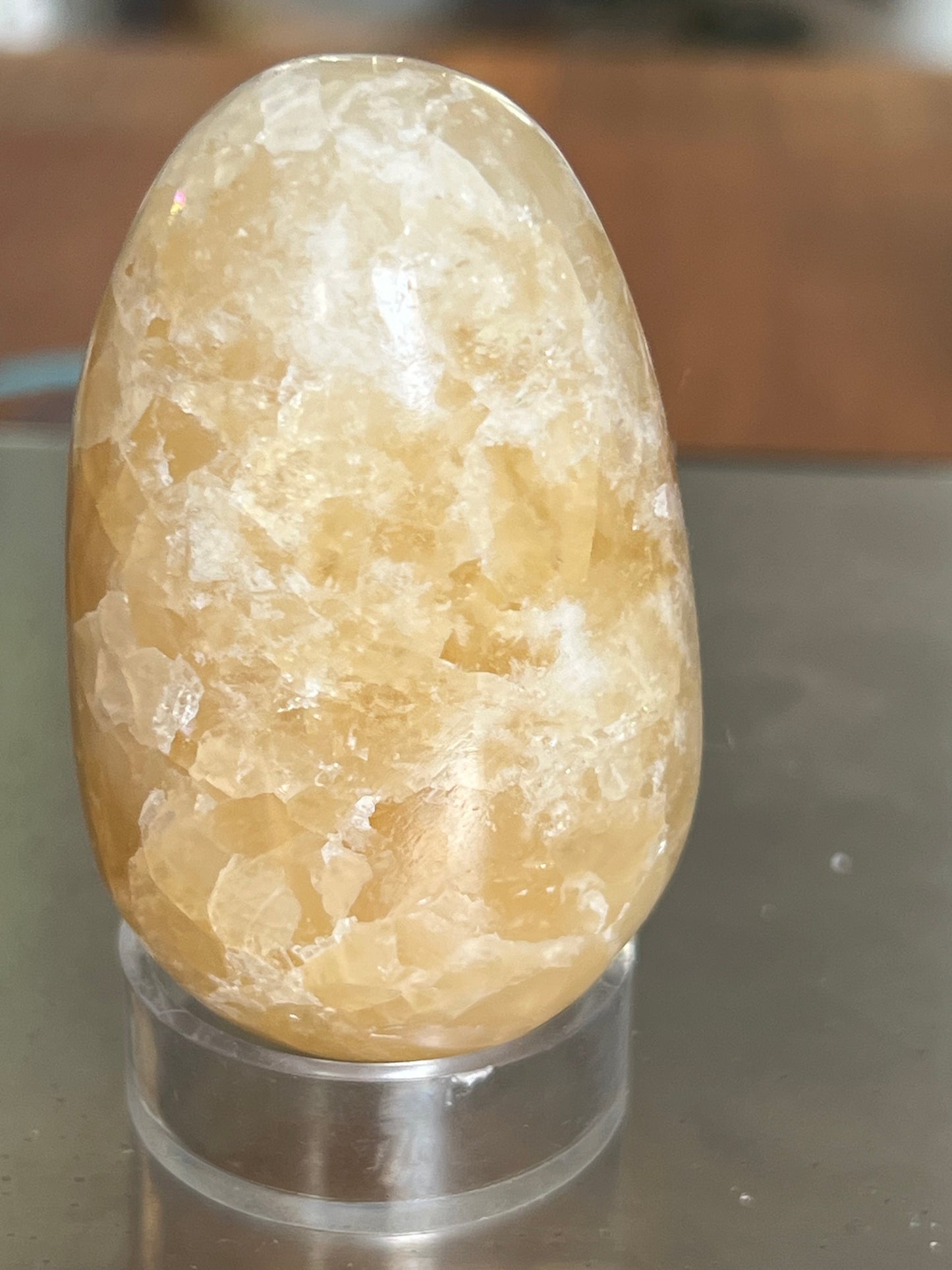 Yellow calcite egg