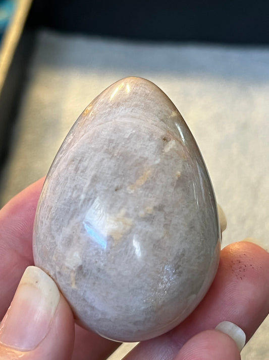 Peach moonstone egg