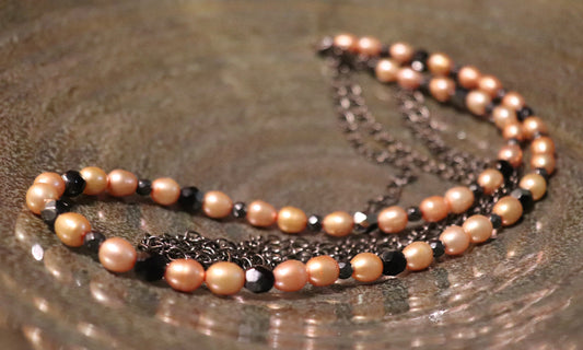 Peach pearl and hematite with gunmetal chain necklace